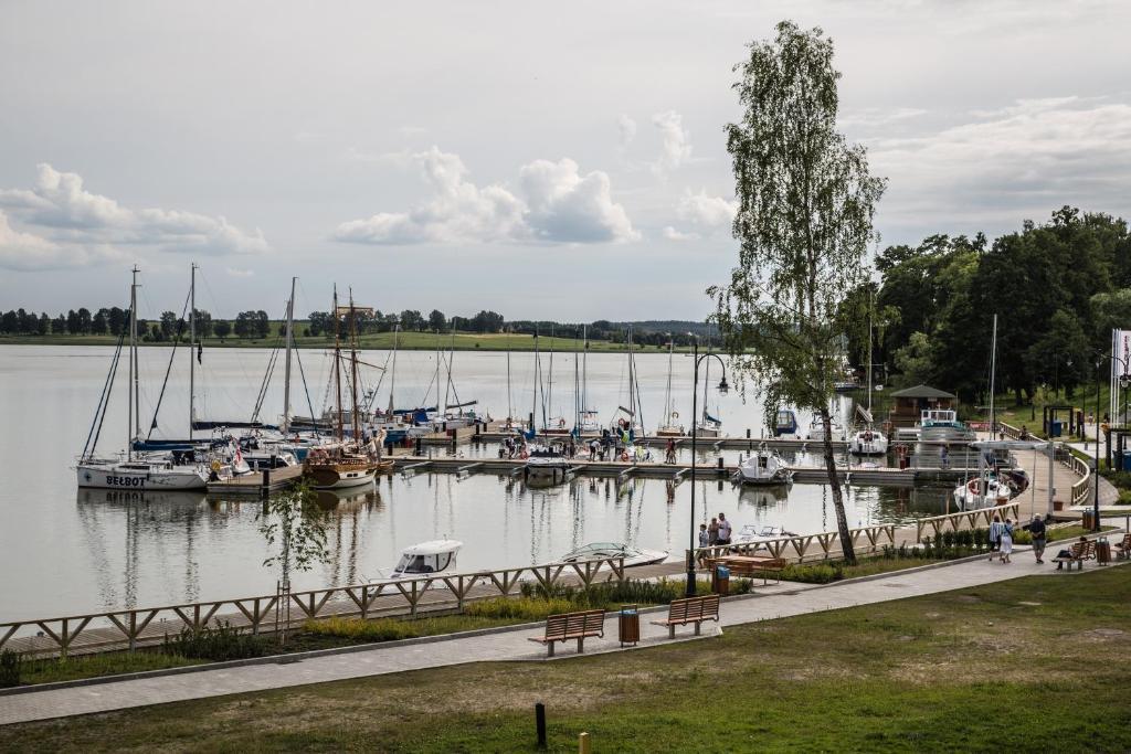 Gosciniec Rynski Mlyn Ryn  Bagian luar foto